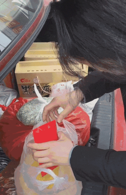 抖音涨点赞服务新动态，1元1000赞引发热议与行业反思